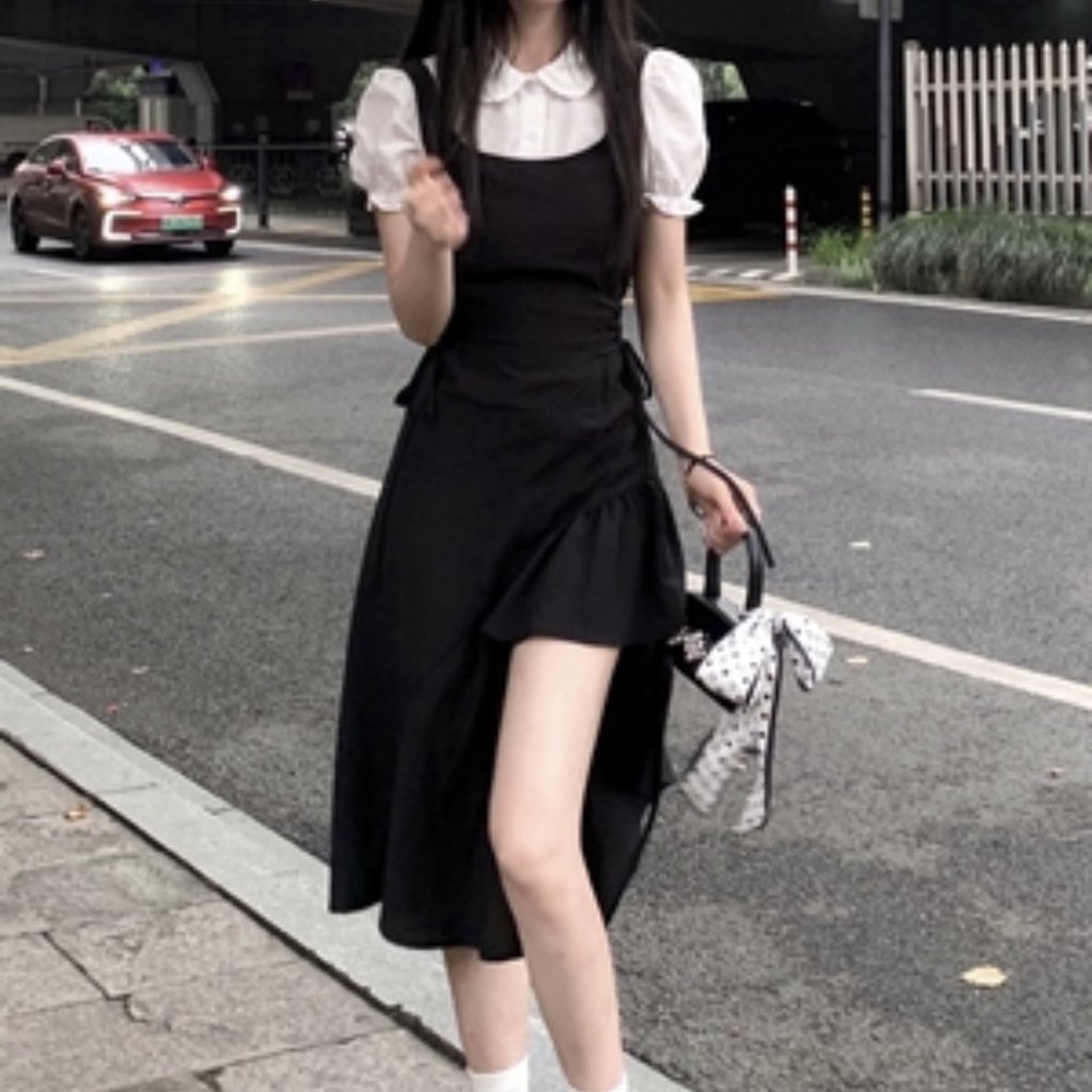 Fake two-piece long skirt is thin, little black dr